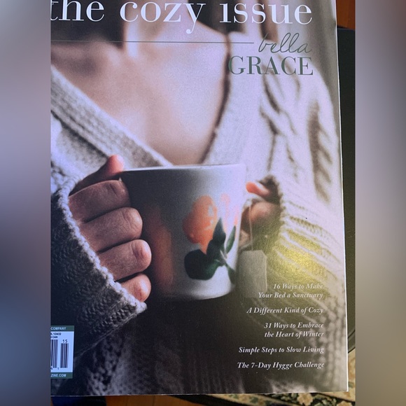Bella Grace cozy issues 2020 and 2021 like new - Picture 3 of 4